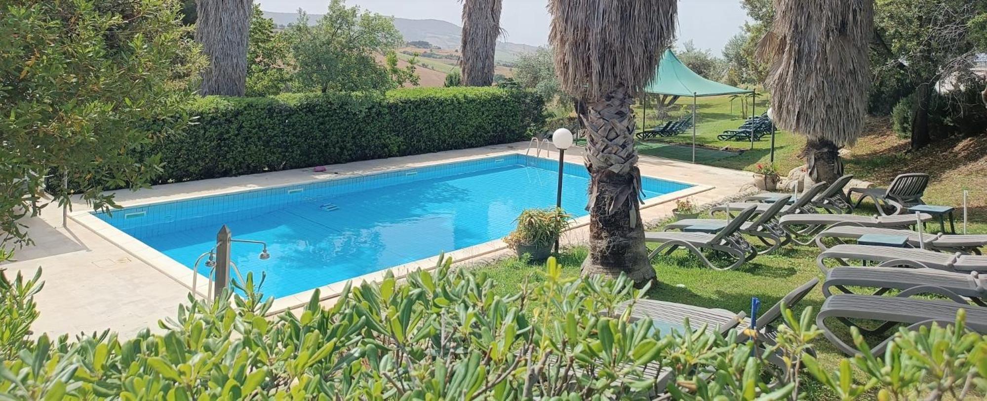 Giannavi Farm stay *